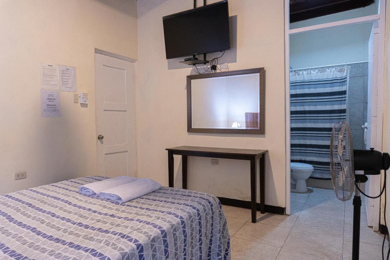 איקה Wild Olive Guest House מראה חיצוני תמונה